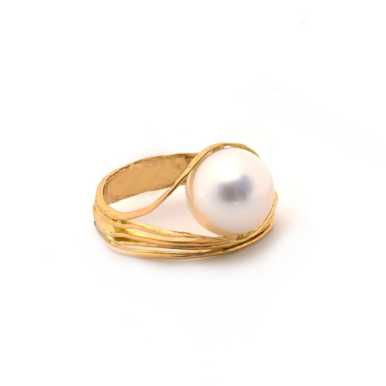 South Sea Australian Pearl Oyster Ring, 18K Yellow Gold, Anniversary Ring, Contemporary Pearl ring image 8