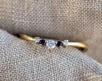 Vintage Diamond and Sapphire Ring in 14k Gold, Vintage Jewelry from the 1990s - Timeless, Sustainable, @JewelryOnRepeat