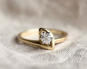 Vintage 1970s Diamond Engagement Ring in 14k Gold - Timeless Sustainability • Vintage Fine Jewelry