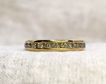 Vintage Diamond Wedding Band in 14k Gold, Vintage Jewelry from the 1980s - Timeless, Sustainable, @JewelryOnRepeat