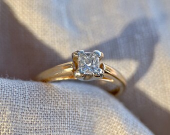 Vintage Princess Cut Diamond Solitaire Engagement Ring, Vintage Jewelry from the 1990s - Timeless, Sustainable, @JewelryOnRepeat