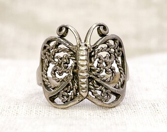 Vintage Butterfly Ring in Sterling Silver, Vintage Jewelry from the 1960s, 1970s, 1980s, 1990s - Timeless, Sustainable, @JewelryOnRepeat