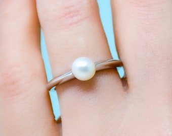 Pearl Ring, 14k White Gold Genuine White Pearl Ring, Vintage Jewelry Gift for Women