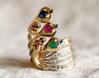 Vintage Peacock Gemstone Ring in 14k Gold, Antique Jewelry from the 1970s - Timeless, Sustainable, @JewelryOnRepeat