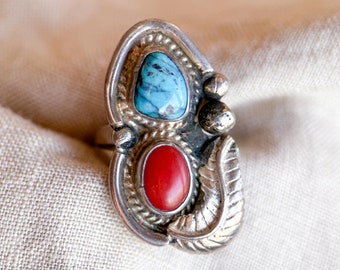 Vintage Turquoise and Coral Gemstone Ring in Sterling Silver, Retro Jewelry from the 1970s - Timeless, Sustainable, @JewelryOnRepeat