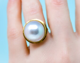 Gold Pearl Ring, 18k Gold Large White Mabe Pearl Ring, Vintage Jewelry Gift for Women