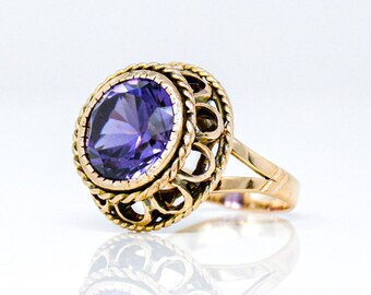 Purple Sapphire Ring, 10k Gold Round Cut Art Deco Filigree Gemstone Ring - Vintage Jewelry Gift for Women