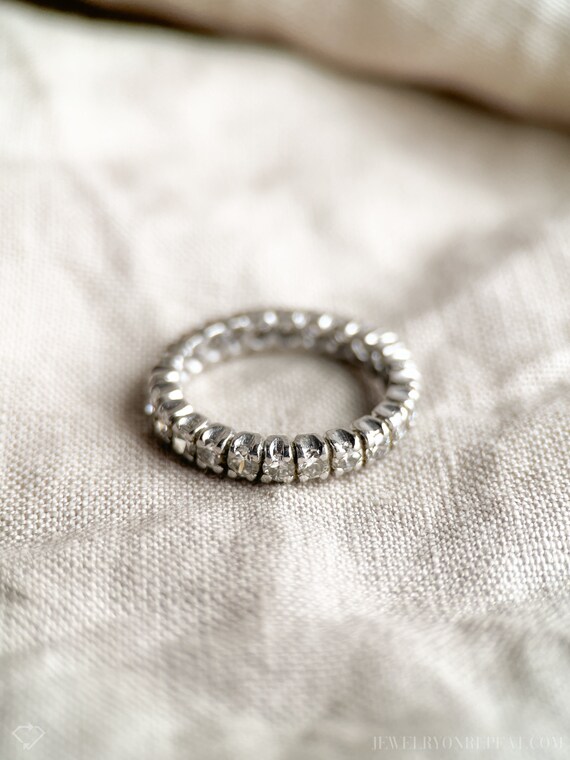 Vintage Diamond Eternity Wedding Band in 18k Whit… - image 3