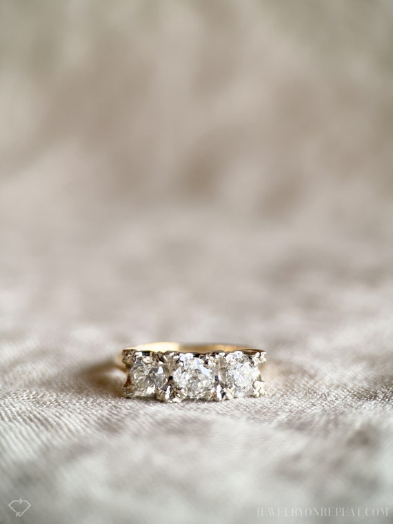 Vintage Diamond Three Stone Engagement Ring in 14… - image 2