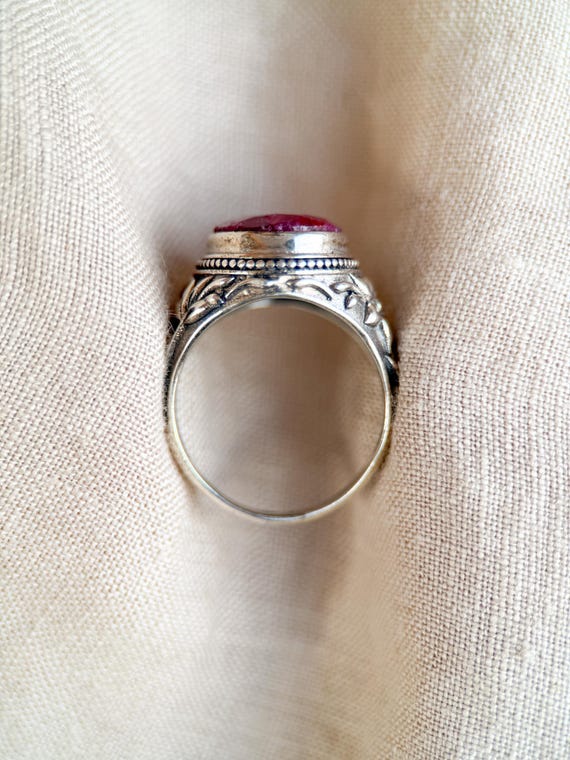 Vintage Sterling Silver Ruby Statement Ring - Fac… - image 6