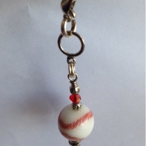 Baseball Zipper Pull