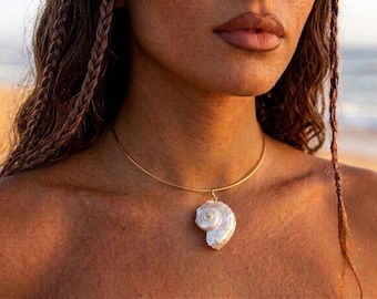Mystical Conch Collar