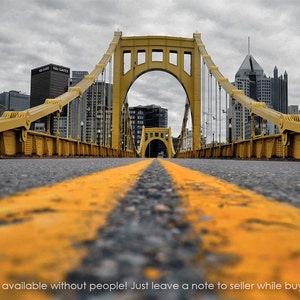 Downtown Pittsburgh Photo Print, selective color HDR photograph, black, white, and yellow, fine photography prints, Black and Yellow 画像 2