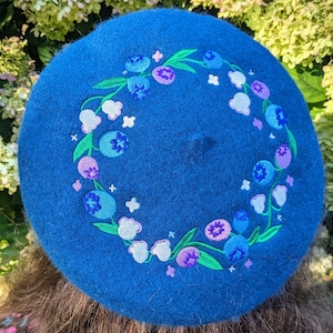 Blueberry patch beret