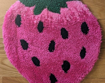 Mini tapis fraise | tapis de sol souple touffeté fait main