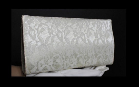 Vintage 1970s Purse Clutch Handbag Lace Purse Hollywood Femme Fatale Mad Man Wedding Dress Designer Old Hollywood Dance Evening