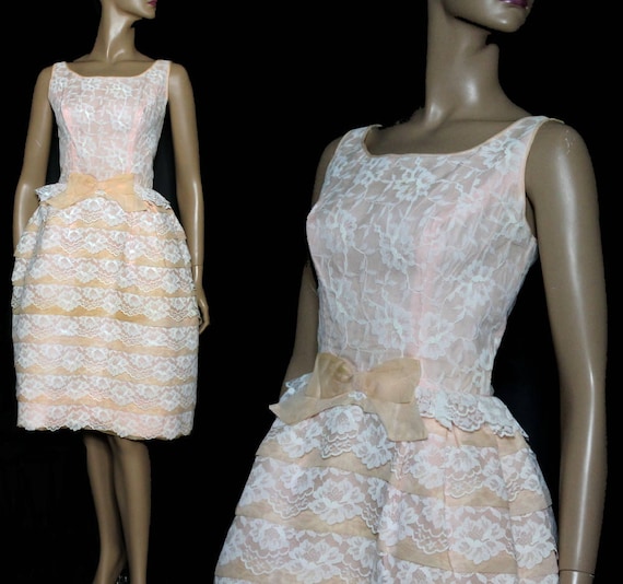 Vintage 1950s Dress // Party Dress//Pink// Peach//