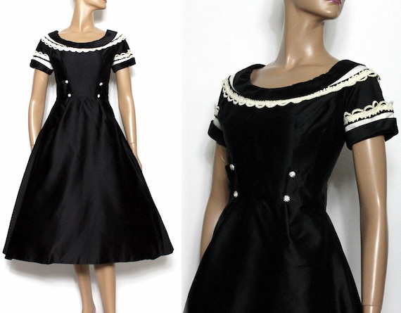 Vintage 1950s Dress//Black Party Dress// Full Ski… - image 1