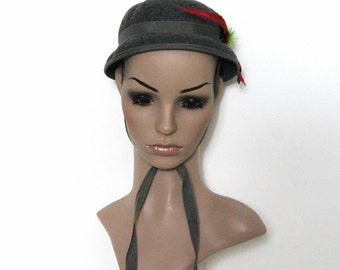 Vintage 1950s Hat//Gray Wool// Designer Glenover//Red Green Yellow Feathers//Chin Tie