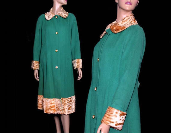 Collectible Vintage 1930s Coat Cashmere Faux Fur O