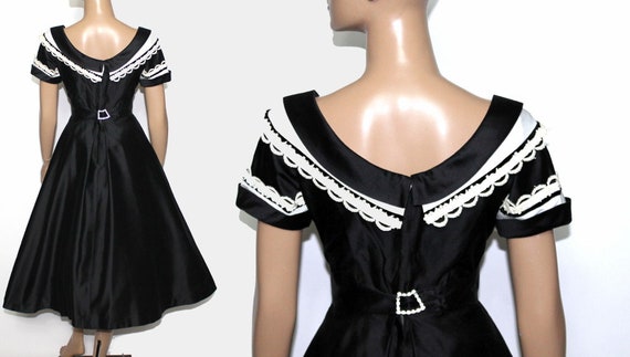 Vintage 1950s Dress//Black Party Dress// Full Ski… - image 3