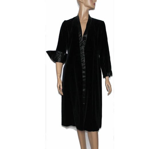 Vintage Smoking Jacket// 1950s// Velvet // Satin L