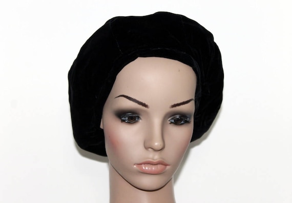 Vintage 1940s Black Hat// Tam Hat// Snood// Velvet