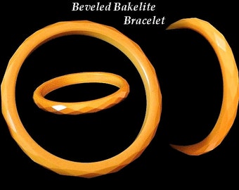 Vintage Bakelite //Bracelet // butterscotch // Bangle