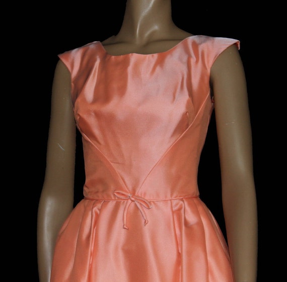 Vintage 1950s Formal Dress Peach Sleeveless Gown … - image 4