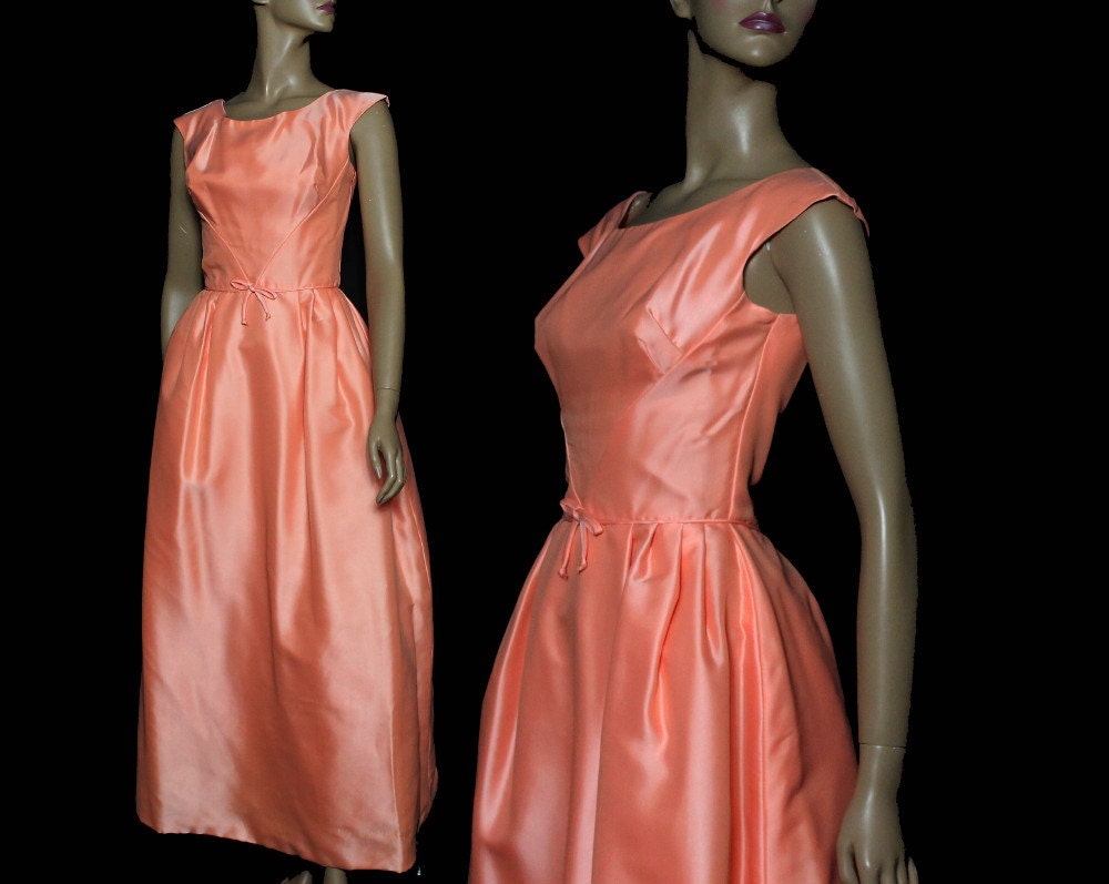 Vintage Peach Sleeveless Gown