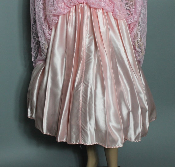 Vintage 1950s Dress - Pink Lace with Satin Lining… - image 7