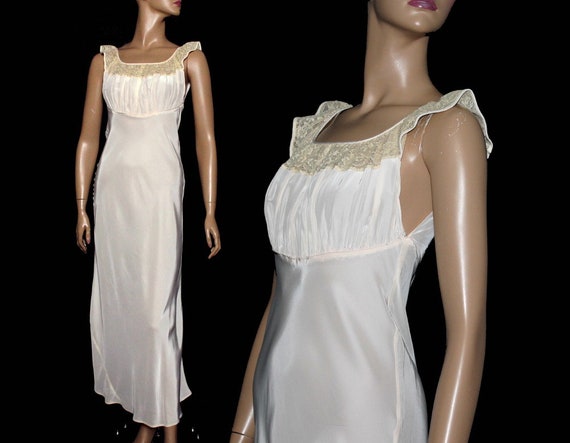 Vintage 1930s Gown// Light Pink Gown// Bias Cut//