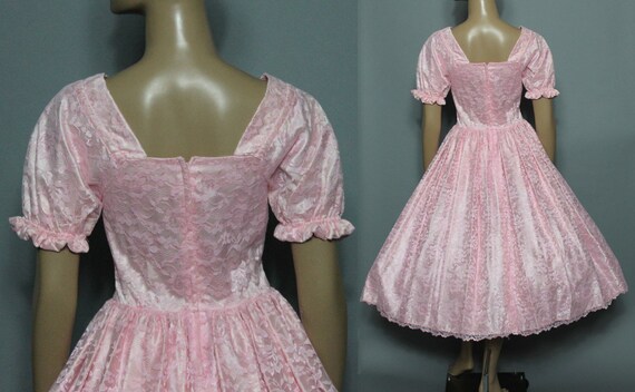 Vintage 1950s Dress - Pink Lace with Satin Lining… - image 3