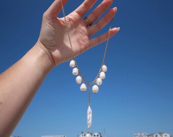 Sirena Pearl Lariat Necklace | Freshwater Pearl Lariat Necklace, Gold Y Necklace, Baroque Pearl Drop Necklace, Handmade Pearl Statement Jewe