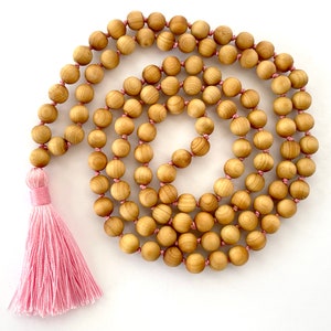 PINK TASSEL NECKLACE, Beaded necklace, Mala beads, Hand knotted boho tassel natural tan Mala bead necklace / Long wooden beaded necklace