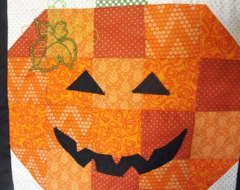 Embroidered Wall Hanging, Holiday Wall Hanging, Quilted Wall Hanging, Holiday Banners, Fall Wall Hangings, Fall Banners