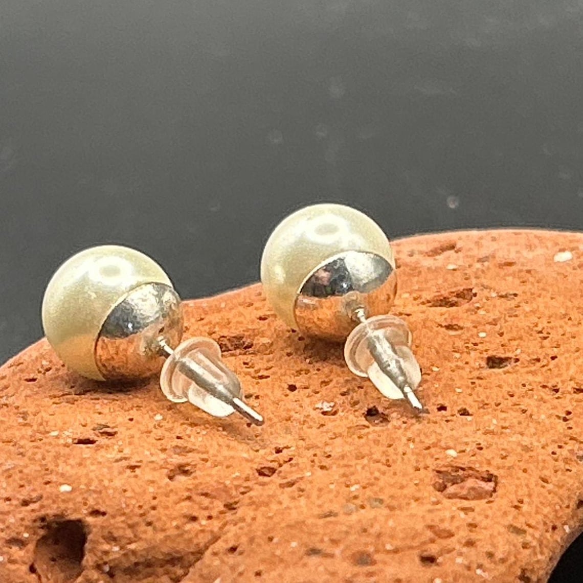Vintage Faux Pearl Stud Earrings 7mm White Pearl Silver Tone Posts Classic, photo 3 of 6