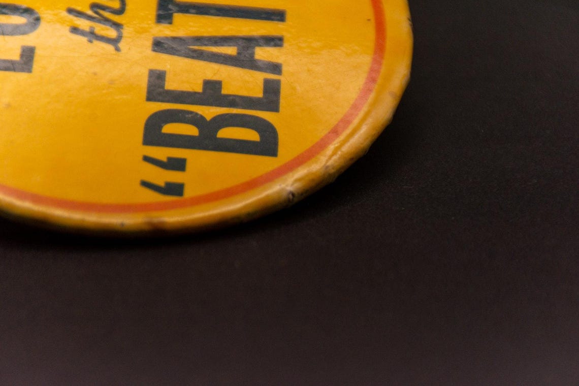 Vintage 1960s I Love The Beatles 3" Pinback Button Rare Memorabilia Beatlemania, photo 3 of 9