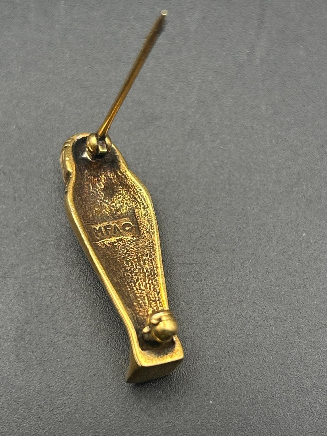 Vintage MFA Gold Tone Egyptian Revival Pharaoh Sarcophagus Brooch, photo 4 of 5