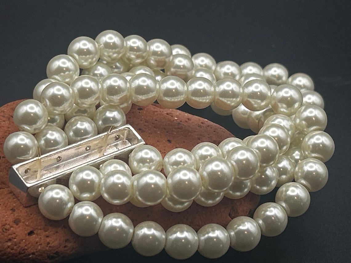 Vintage 4 Strand Glass Pearl Bracelet | Retro Silver Rhinestone Clasp Bridal, photo 4 of 4