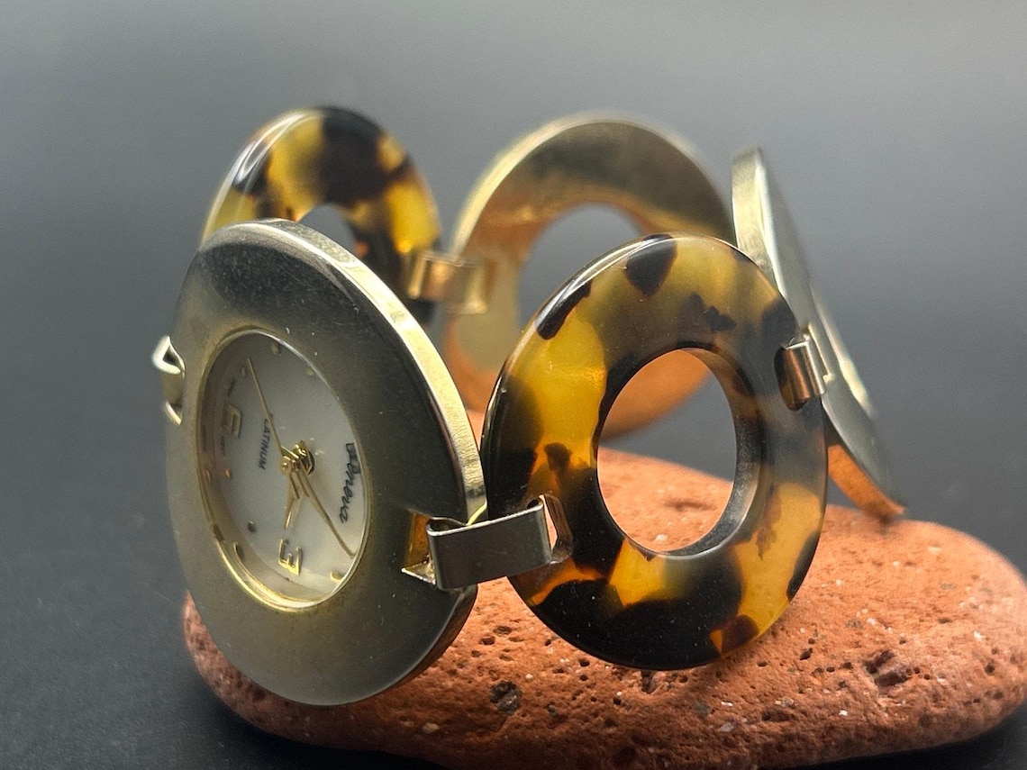 Vintage Geneva Platinum Watch Model 7463 Gold Tone Tortoise Shell Accent Working, photo 3 of 7