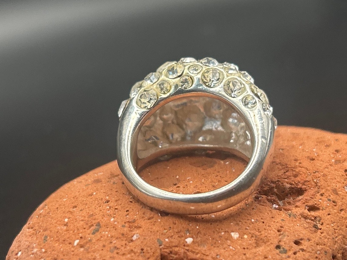 Vintage Fossil Rhinestone Statement Ring Size 7 Silver Tone Pave Dome Y2K 2000s, photo 4 of 7