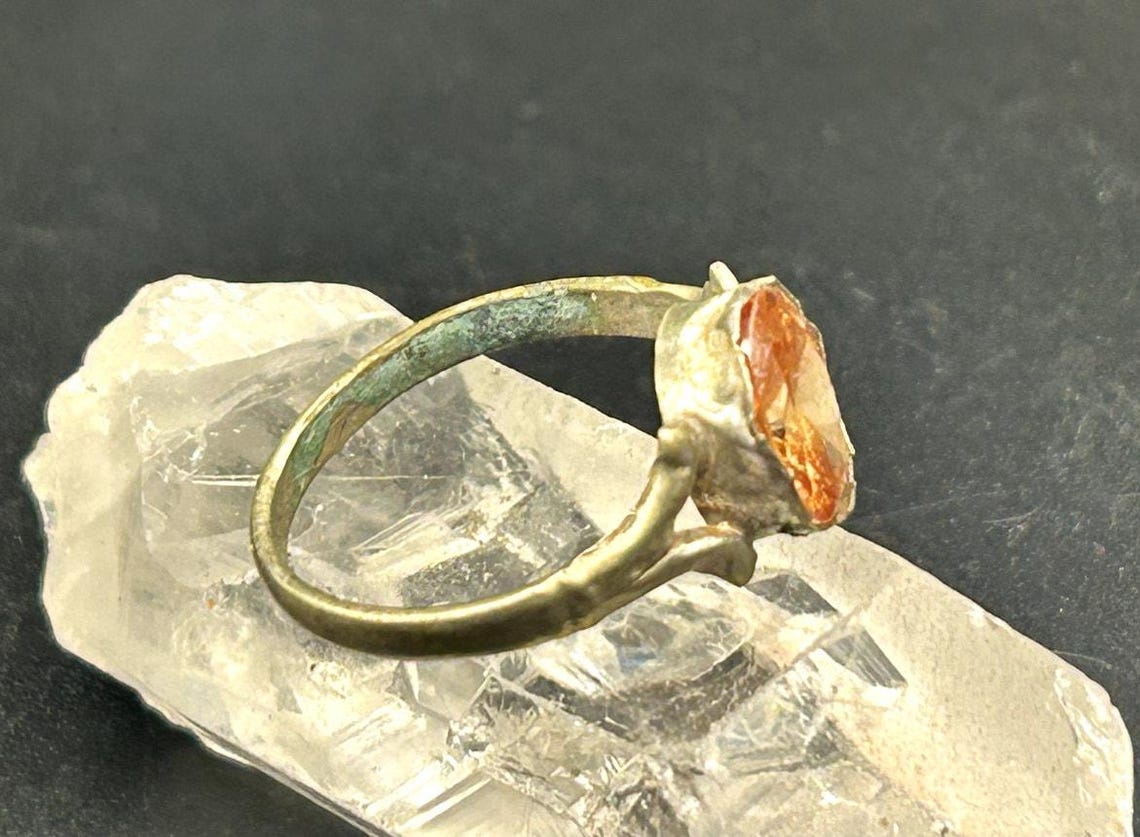 Vintage Afghan Kuchi Kochi Tribal Ring Brass Orange Glass Stone Size 8.5 Boho, photo 7 of 7