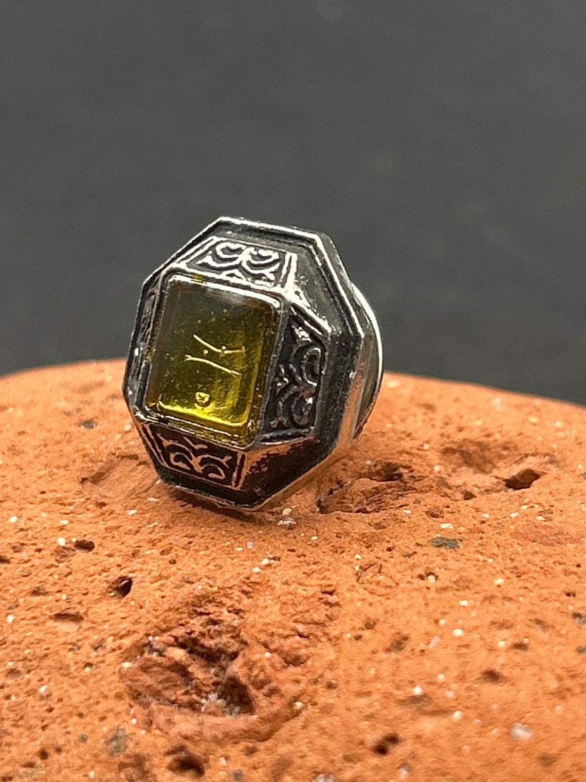 Vintage Geometric Octagon Yellow Glass Gem Silver Tone Lapel Pin, photo 2 of 4