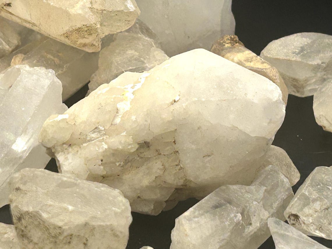 Raw Madagascar Clear Quartz Crystal Points Bulk Lot 3 LBs Rough Mystery Scoop, photo 4 of 6