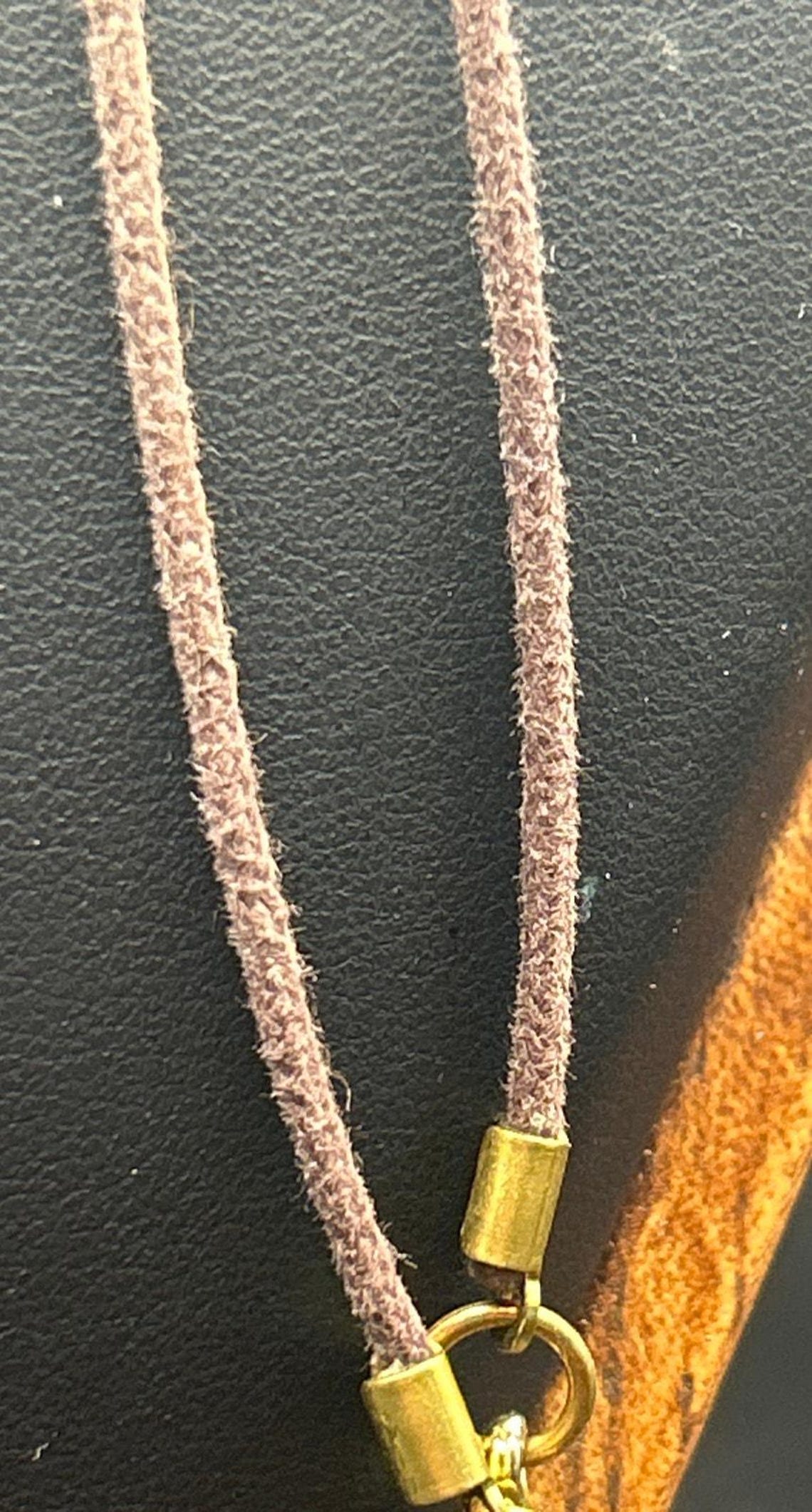 Vintage Handcrafted Tigers Eye Pendant Necklace Leather Cord Brass Bezel 16", photo 8 of 9