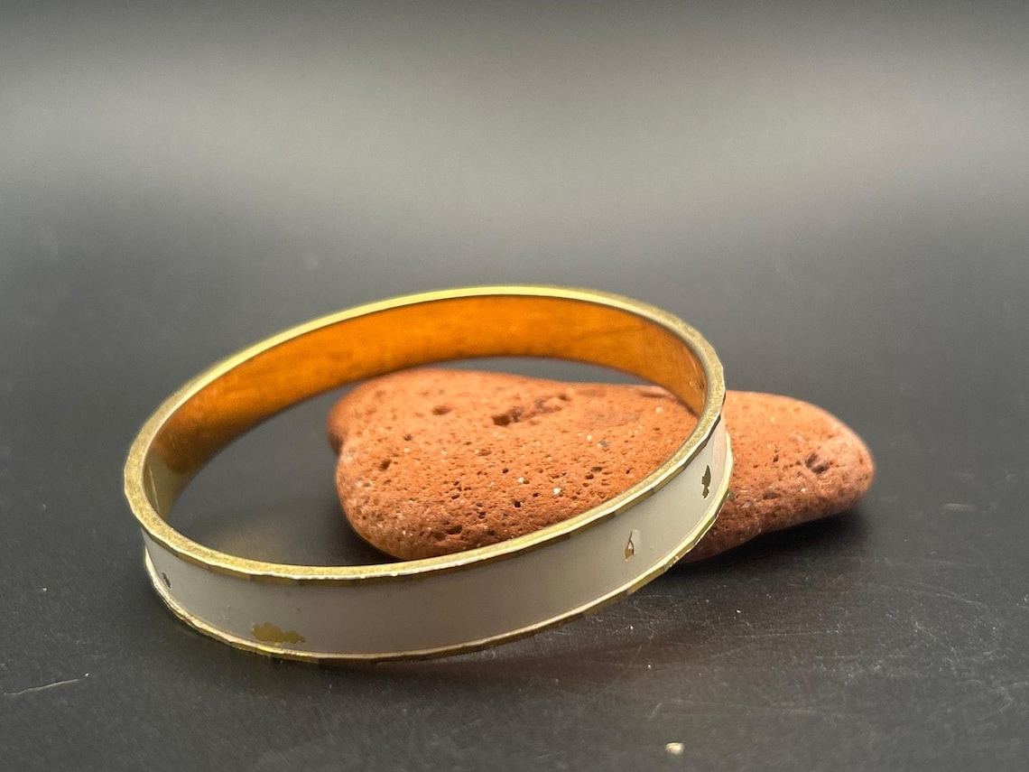 Vintage Monet Gold Tone White Enamel Bangle Bracelet | Retro 1980s Stackable, photo 2 of 5