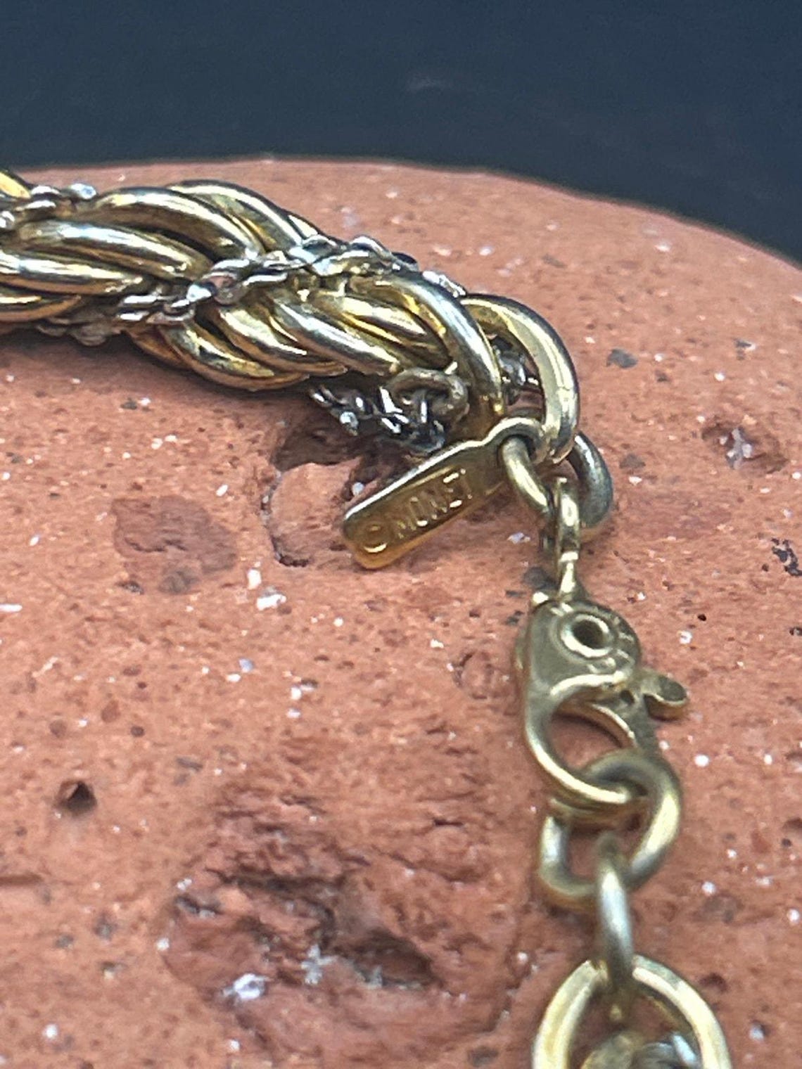 Vintage Monet Gold and Silver Tone Rope Bracelet Two Tone Twisted Chain 6.5", photo 4 of 5