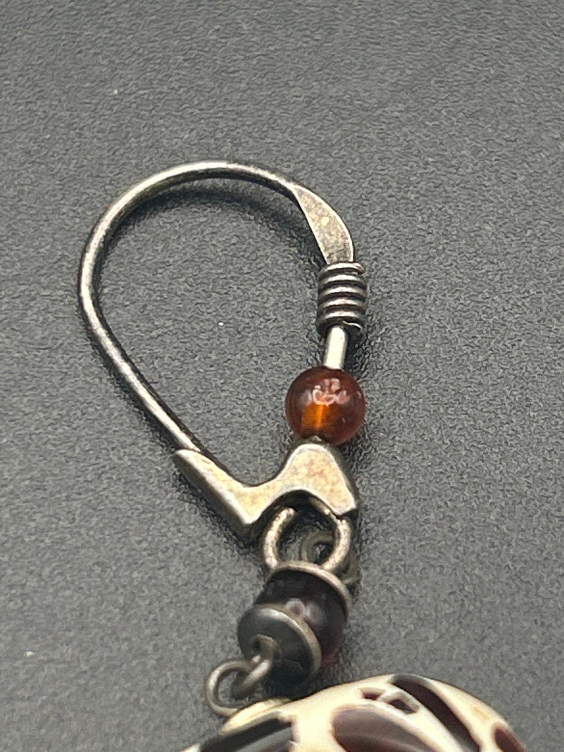 Vintage Modernist Resin Swirl Drop Dangle Earrings Amber Accent, photo 8 of 8
