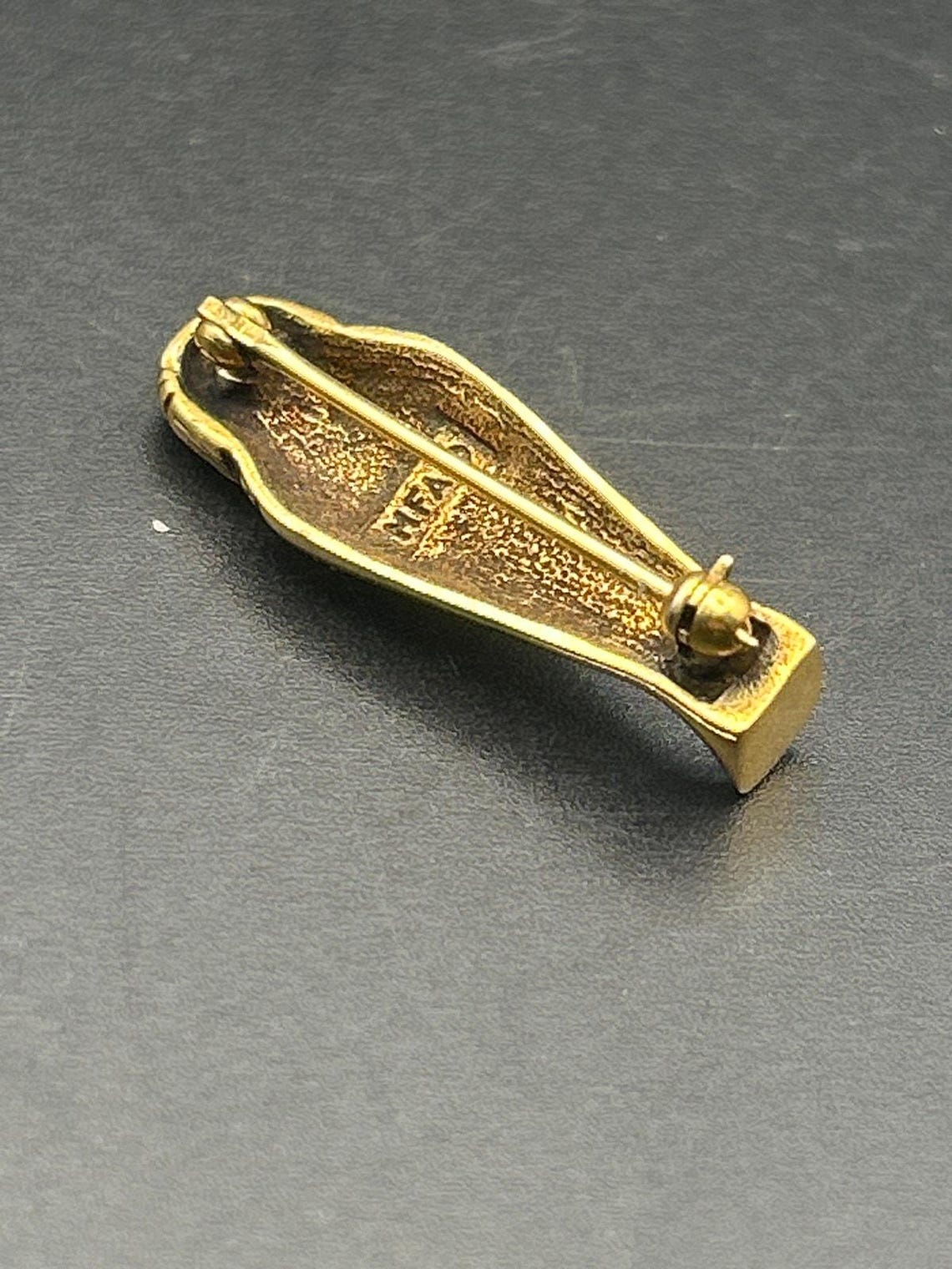 Vintage MFA Gold Tone Egyptian Revival Pharaoh Sarcophagus Brooch, photo 5 of 5